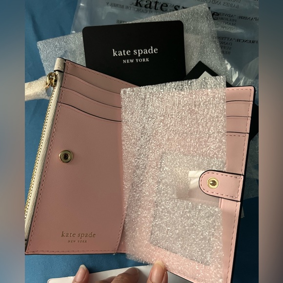 Kate spade ♠️ Small slim Bifold wallet - Picture 3 of 5